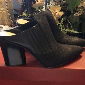 DJP black Varet-ES embossed floral western mule